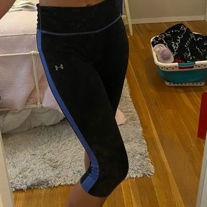 Under armour cropped workout leggings